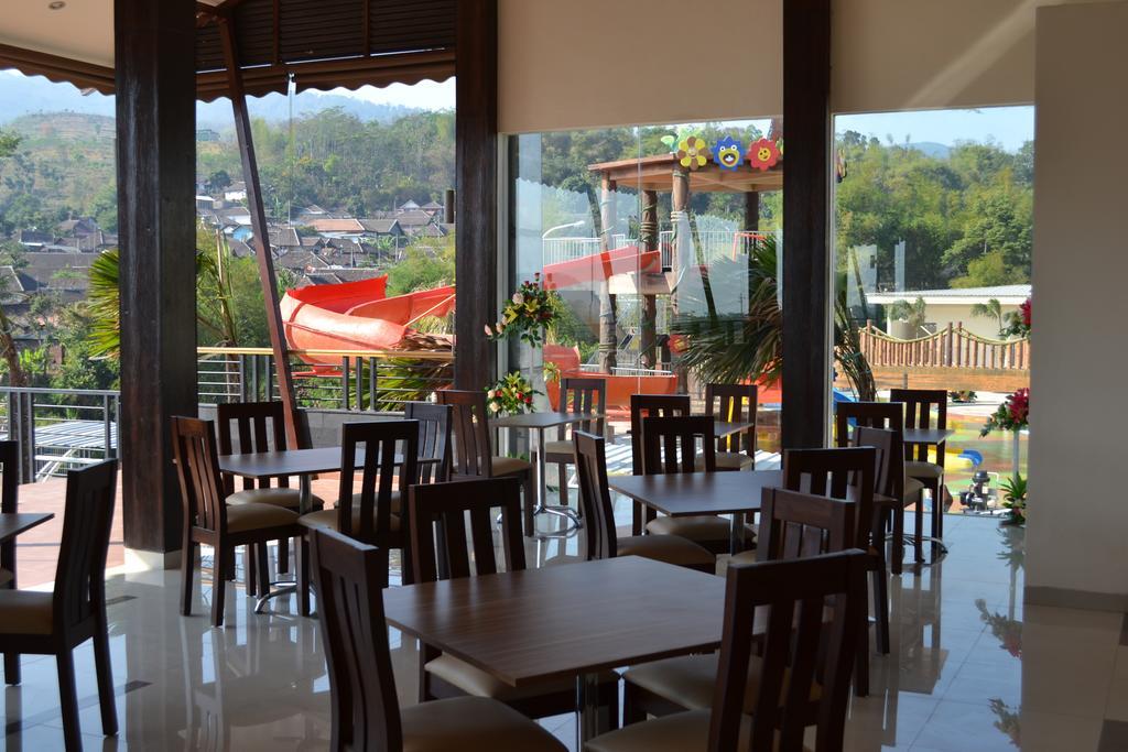 Bess Resort & Waterpark Hotel And Convention マラン エクステリア 写真